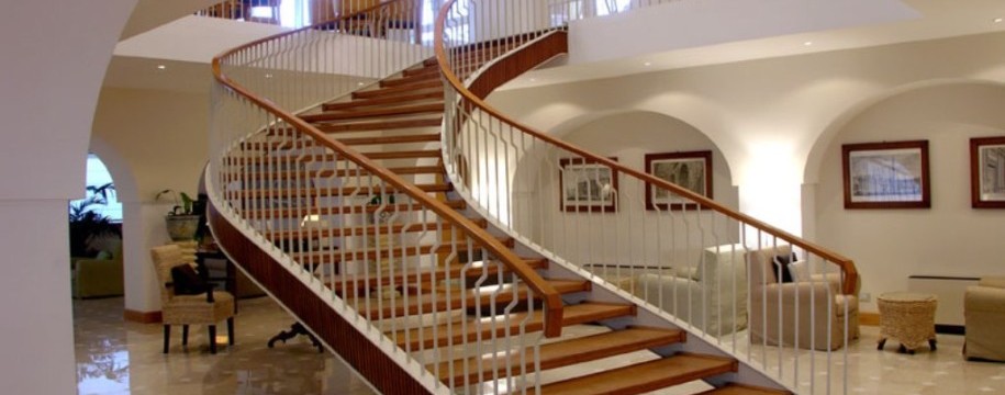 thiết kế cầu thang hiện đại 2